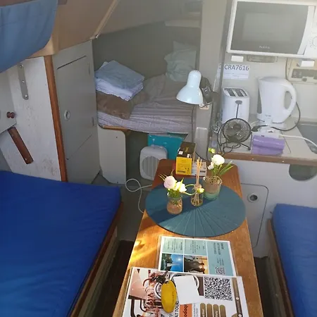 Barco Notus Belém Botel Lisbona