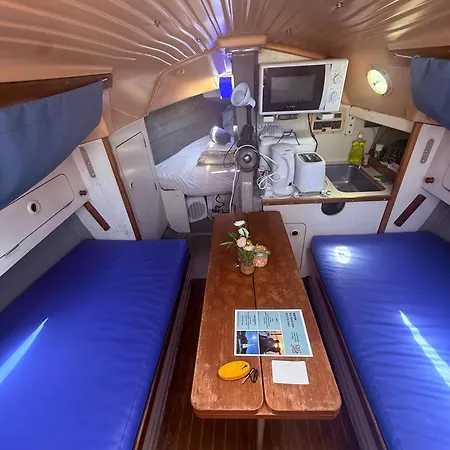 Barco Notus Belem Πλωτό κατάλυμα Lisboa