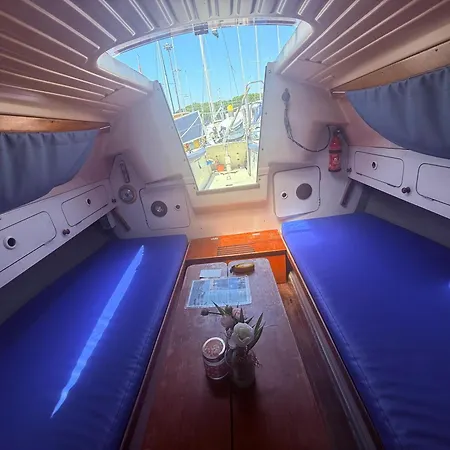 보트호텔 Barco Notus Belem 리스본