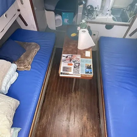 Barco Notus Belem 船屋 *